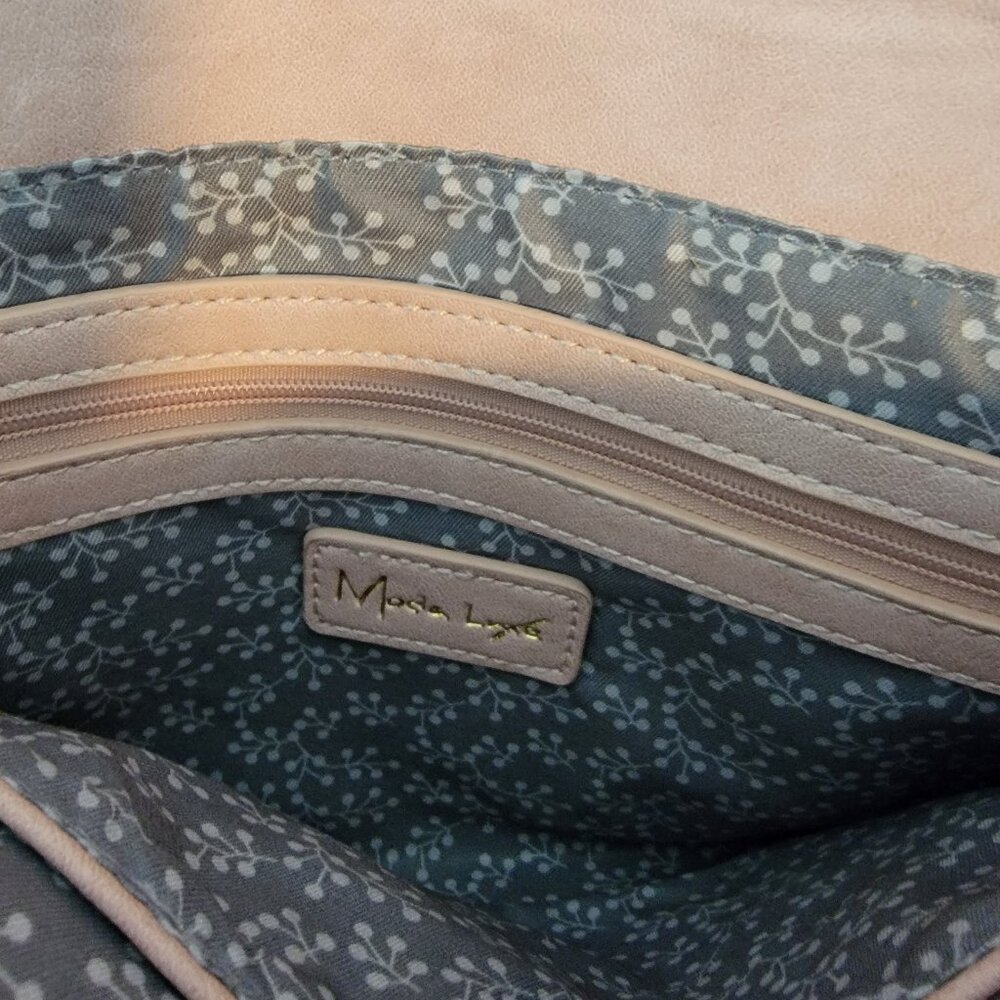 Moda Luxe Lola Pale Pink Turnlock Faux Leather Envelope Clutch/Crossbody Purse - Picture 11 of 16